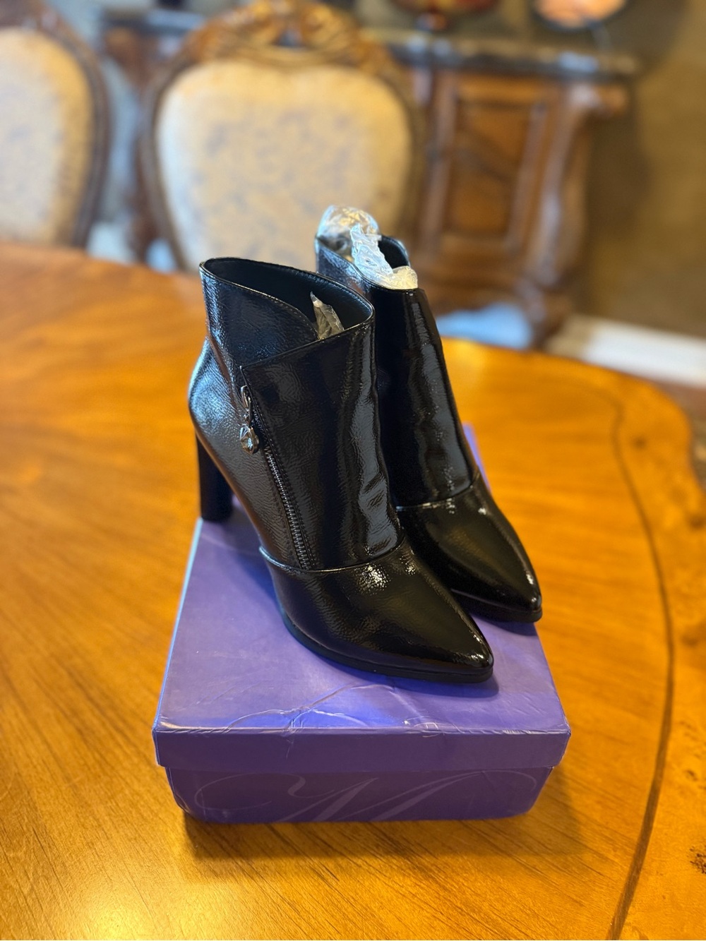 Unbranded Black Patent Pointed-Toe Women’s Ankle Boots (fur lining inside)